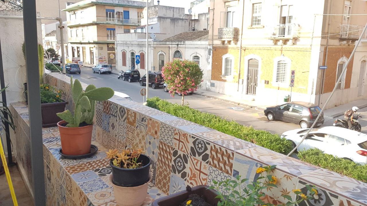 Casa Nonna Maria Apartment Сиракуза Екстериор снимка